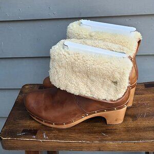 UGG Lynna Brown Leather Shearling Fold Over Clog Boots size 8